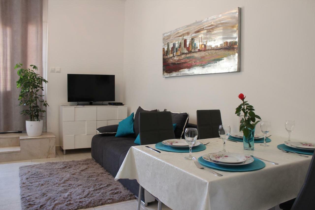 Apartment Emma Kaštela Exteriör bild
